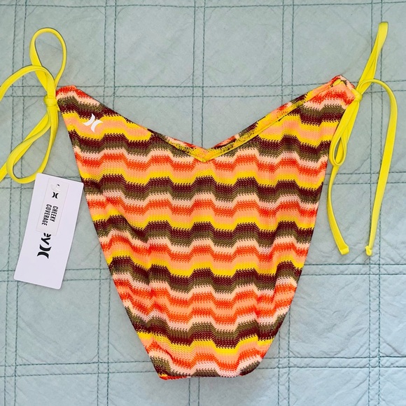 Hurley bikini bottom (M) - Picture 7 of 11